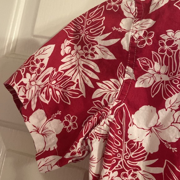 Like new button up boys shirt - Picture 6 of 7